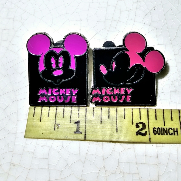 Mickey Mouse Hot Pink and black 2012 Disney World pins - Picture 4 of 5